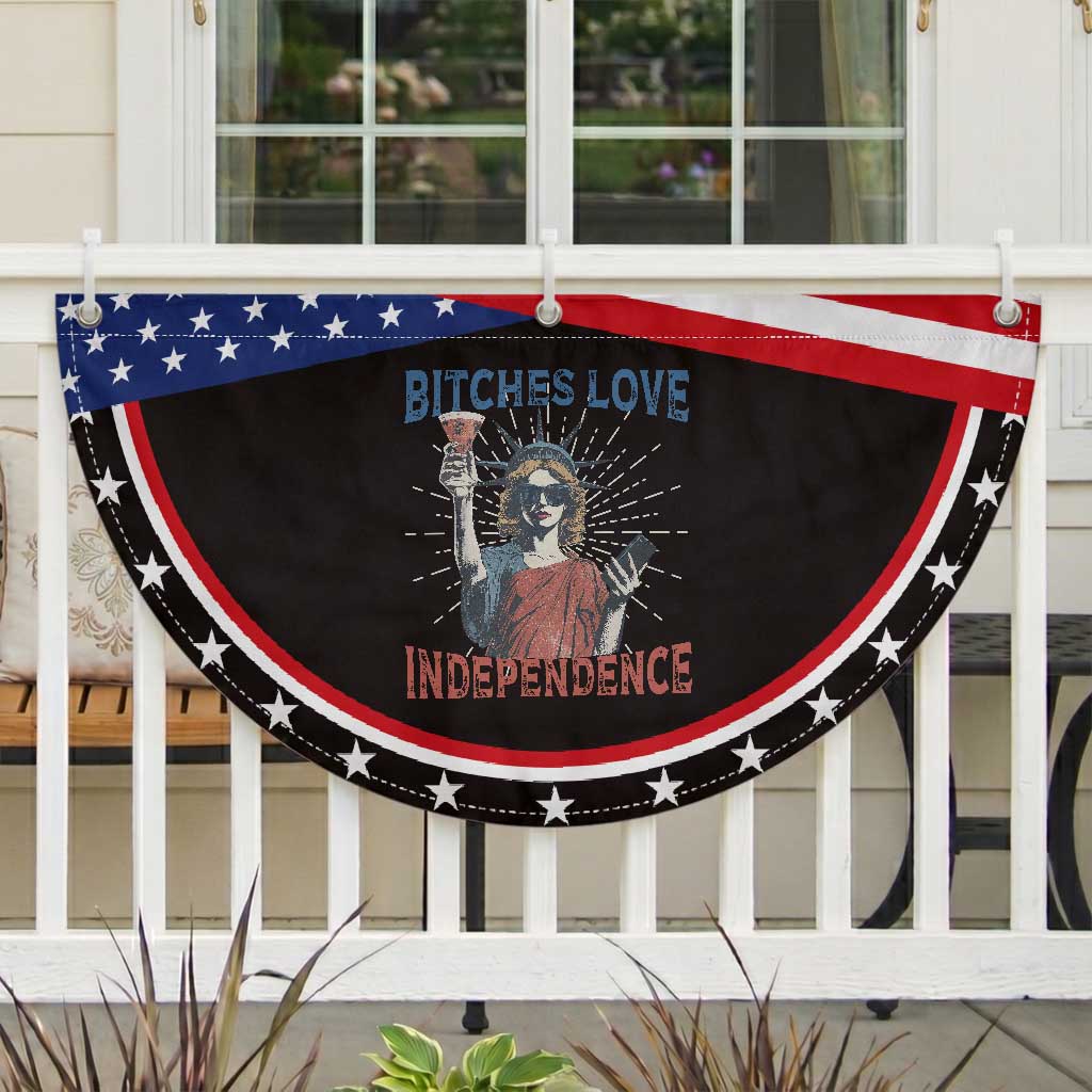 Funny Bitches Love Independence 4th Of July Patriotic Fan Flag Retro Statue Of Liberty