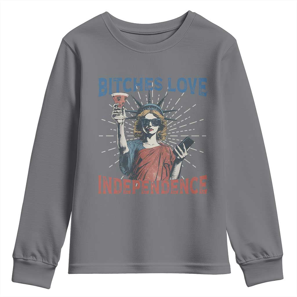 Funny Bitches Love Independence 4th Of July Youth Sweatshirt Retro Statue Of Liberty - Wonder Print Shop