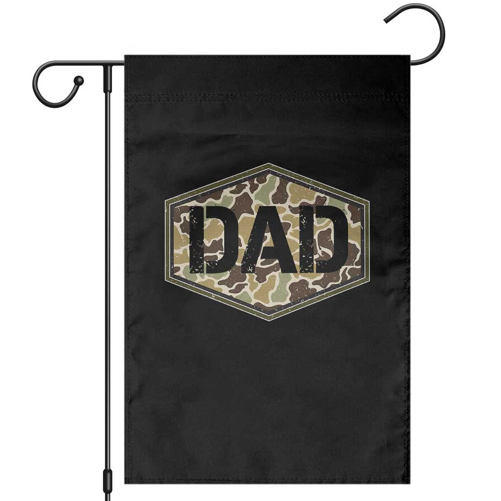 Dad Retro Old Camo Hunting Daddy Fathers Day Garden Flag Dad Retro Old Camo Hunting Daddy Fathers Day