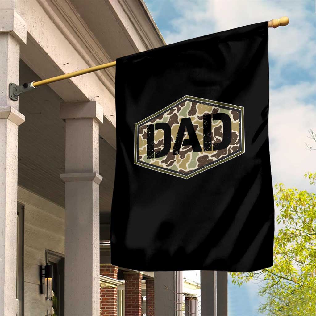 Dad Retro Old Camo Hunting Daddy Fathers Day Garden Flag Dad Retro Old Camo Hunting Daddy Fathers Day