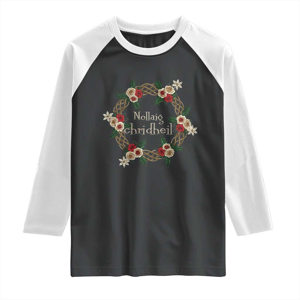 Scottish Celtic Christmas Nollaig Chridheil Raglan Shirt Xmas Wreath - Wonder Print Shop