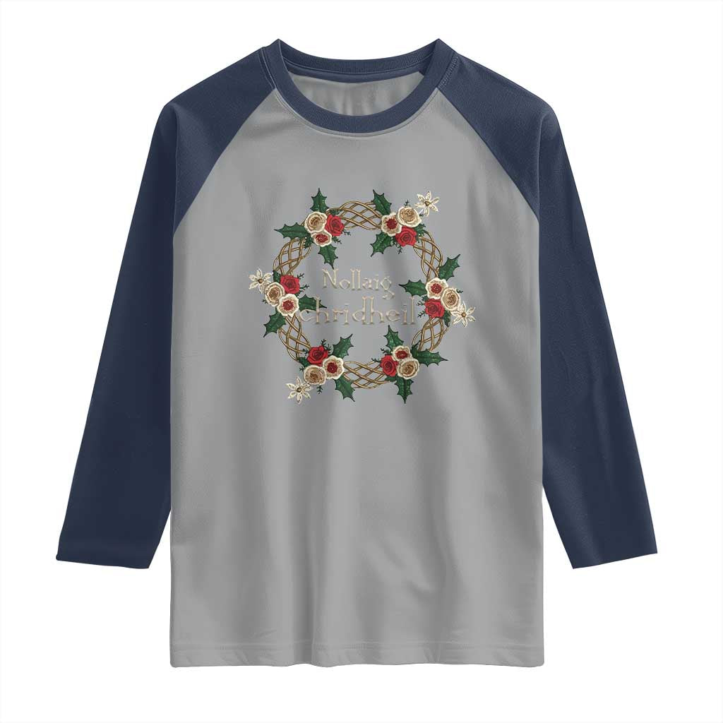 Scottish Celtic Christmas Nollaig Chridheil Raglan Shirt Xmas Wreath - Wonder Print Shop