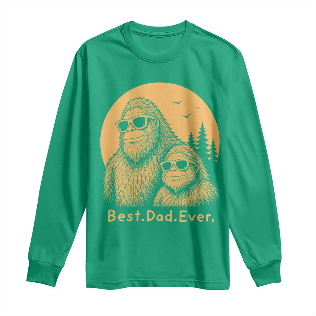 Vintage Best Dad Ever Bigfoot Papa Fathers Day Long Sleeve Shirt