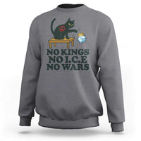 No Kings No Ice No Wars Cat Sweatshirt Funny Political Freedom Activist