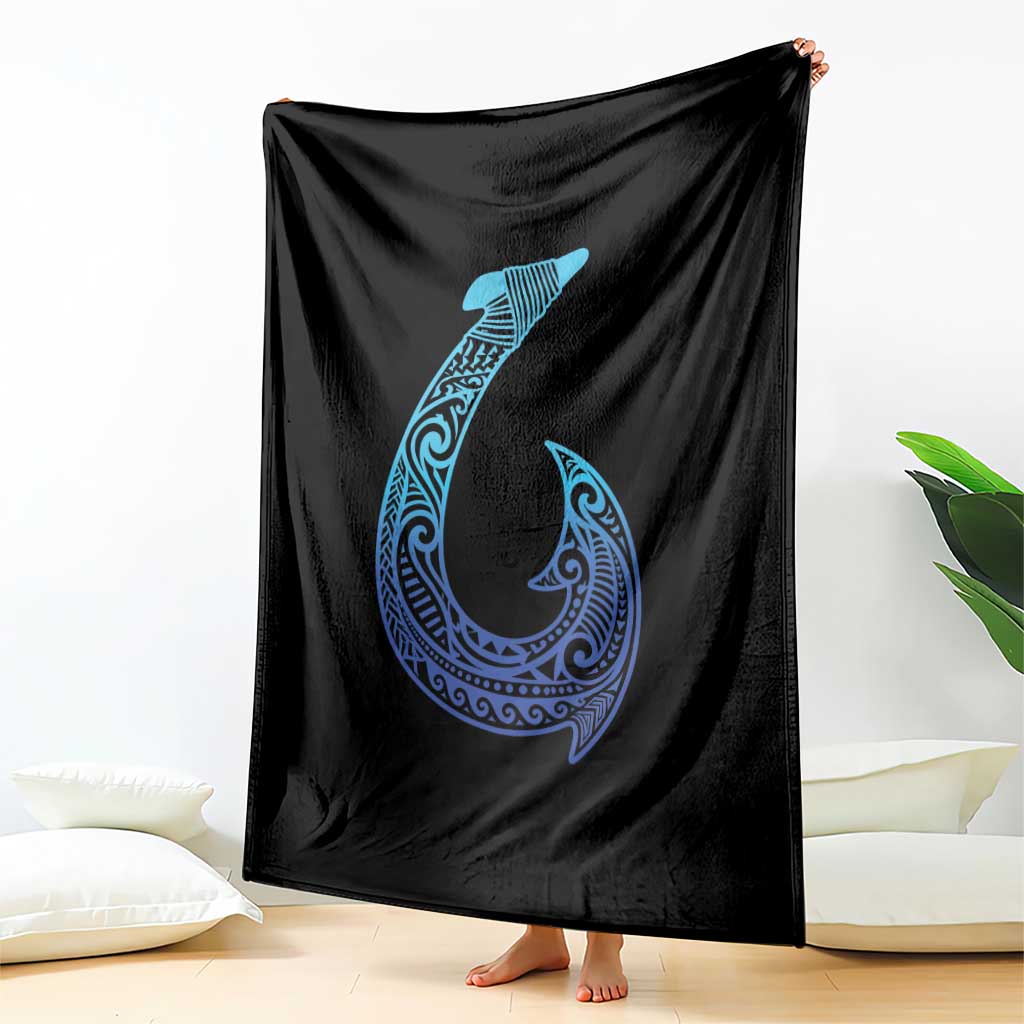 Tribal Makau Hawaiian Fish Hook Pacific Islander Hawaiian Throw Blanket