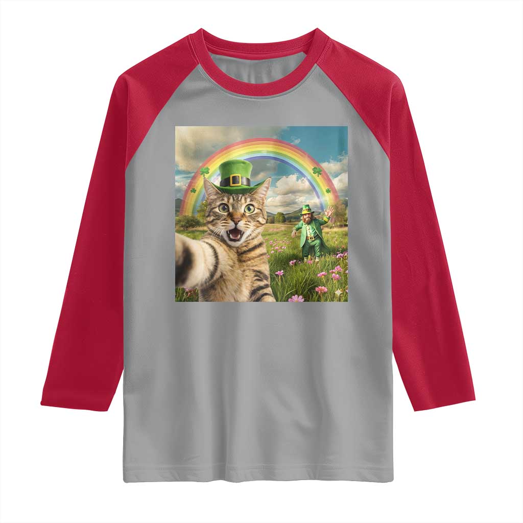 St Patricks Day Cat Selfie with Leprechaun Raglan Shirt