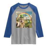 St Patricks Day Cat Selfie with Leprechaun Raglan Shirt