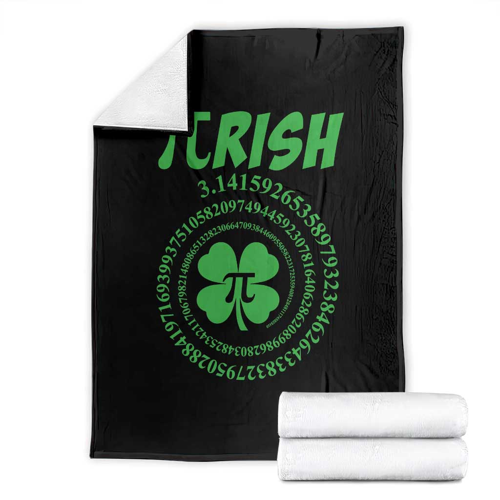Funny St Patricks Day Pi Symbol Lover Throw Blanket Pirish 3,14 Pi Number Shamrock