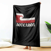 Aotearoa New Zealand Vintage Maori Flag Tino Rangatiratanga Throw Blanket