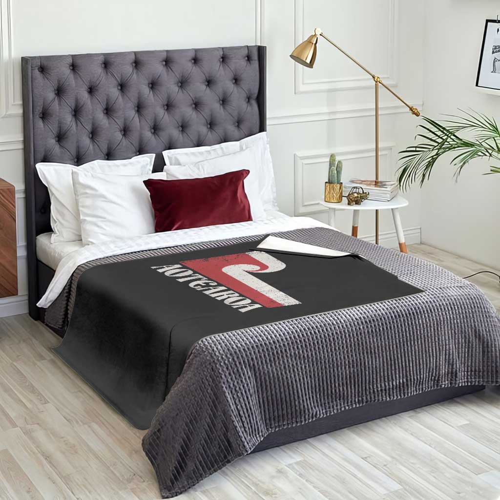 Aotearoa New Zealand Vintage Maori Flag Tino Rangatiratanga Throw Blanket