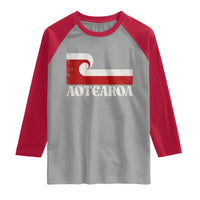 Aotearoa New Zealand Vintage Maori Flag Tino Rangatiratanga Raglan Shirt
