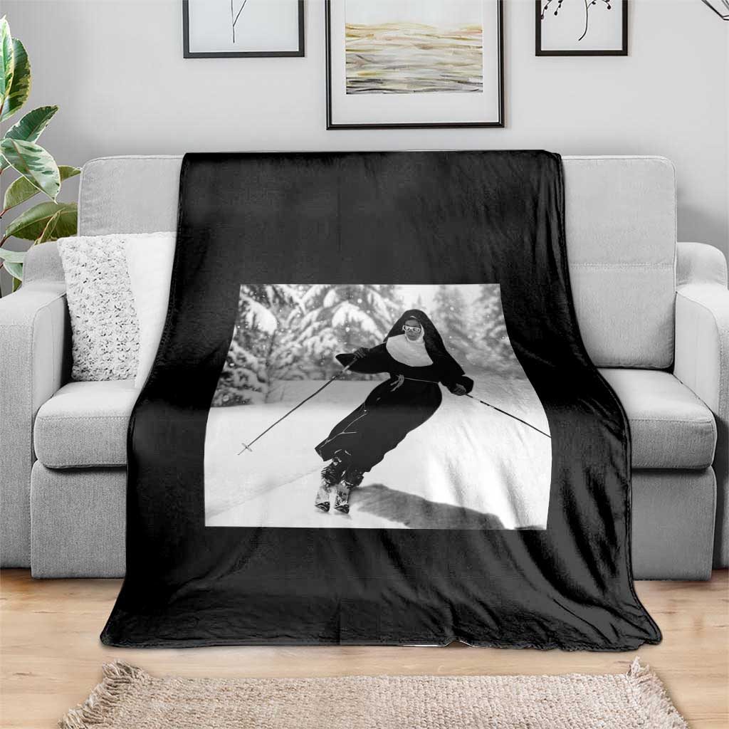 Funny Skiing Nun Graphics Photo Skier Winter Sport Throw Blanket - Wonder Print Shop