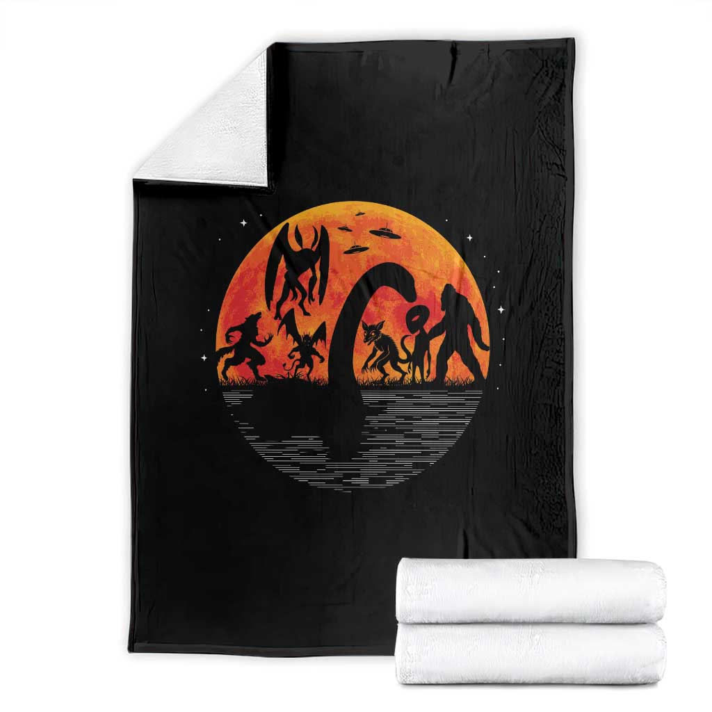 Funny Halloween Cryptid Folklore Bigfoot Alien Mothman Throw Blanket - Wonder Print Shop