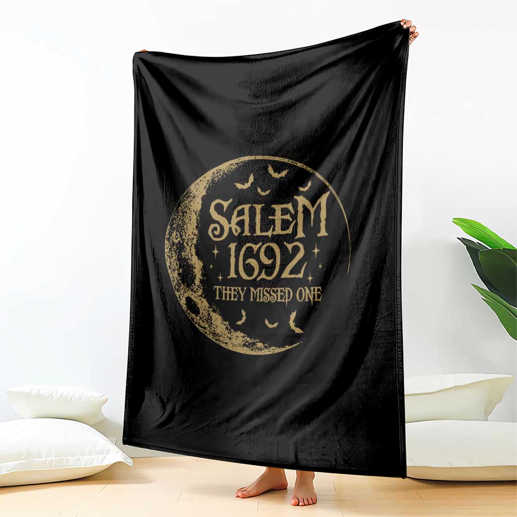 Salem 1692 They Missed One Throw Blanket Halloween Feminist Witch Trials - Wonder Print Shop