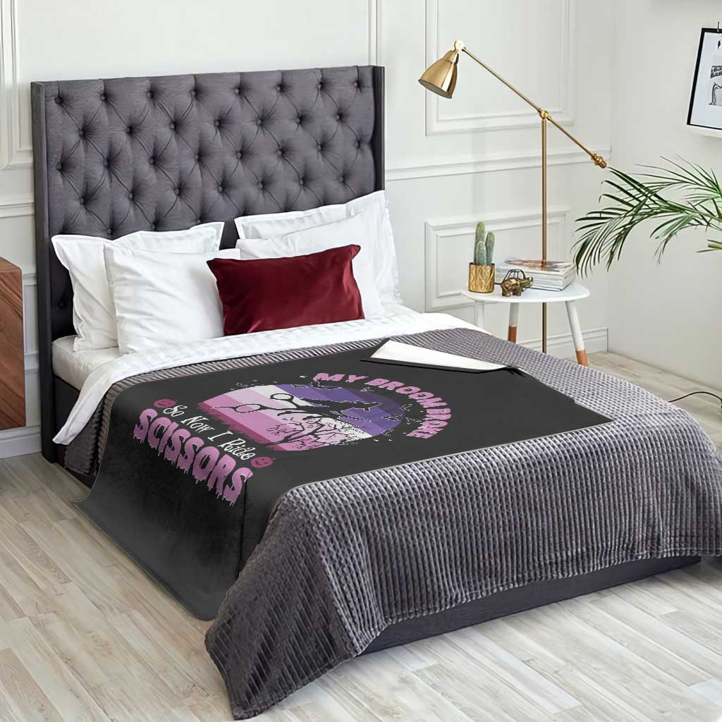 Funny Lesbian Witch Halloween Throw Blanket My Broom Broke So Now I Ride Scissors - Wonder Print Shop