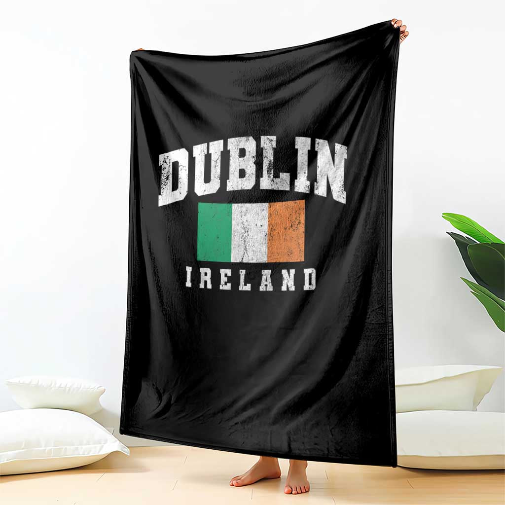 Dublin Ireland Flag Irish Retro Throwback Sports Design Throw Blanket