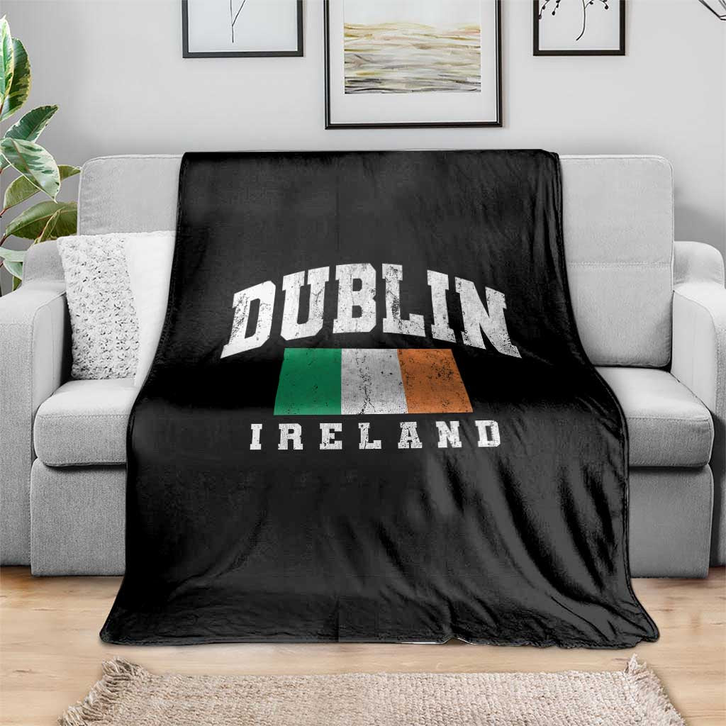 Dublin Ireland Flag Irish Retro Throwback Sports Design Throw Blanket