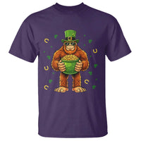 Funny St Patricks Day Bigfoot Lucky Pot Gold Sunglasses Sasquatch T Shirt