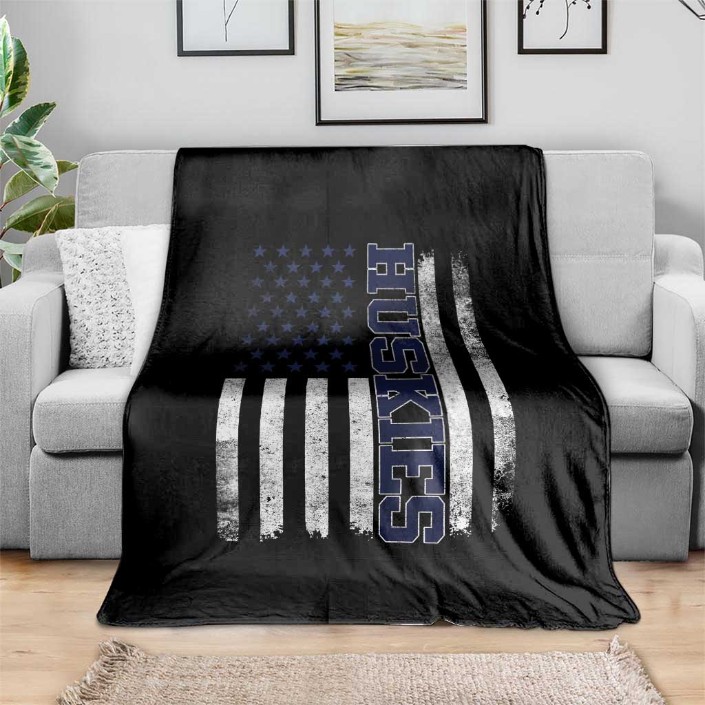 Husky Lover Sports Varsity Aesthetic Letters Vintage American Flag Throw Blanket