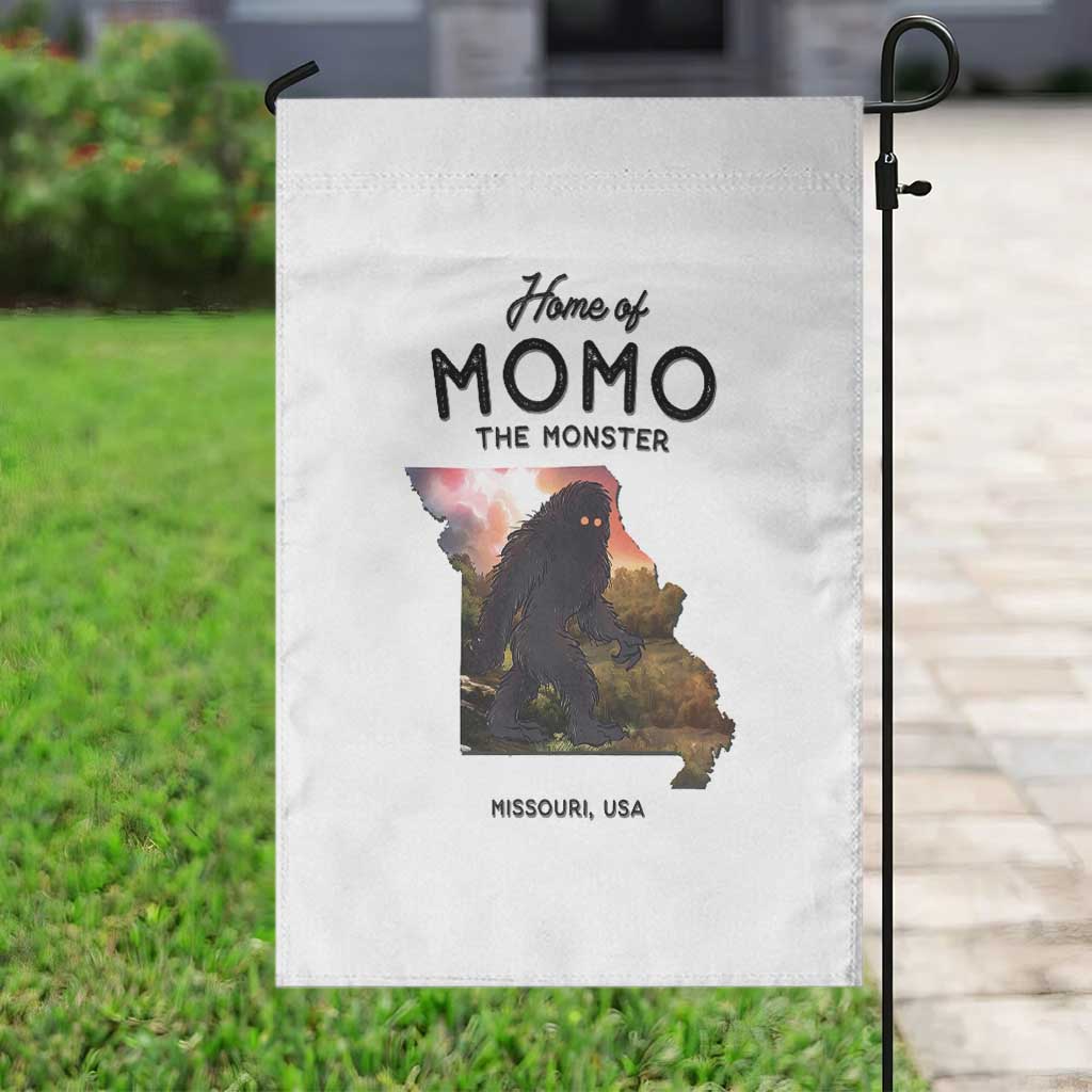 Momo The Monster Folklore Garden Flag Louisiana Missouri Cryptid Lover Gift