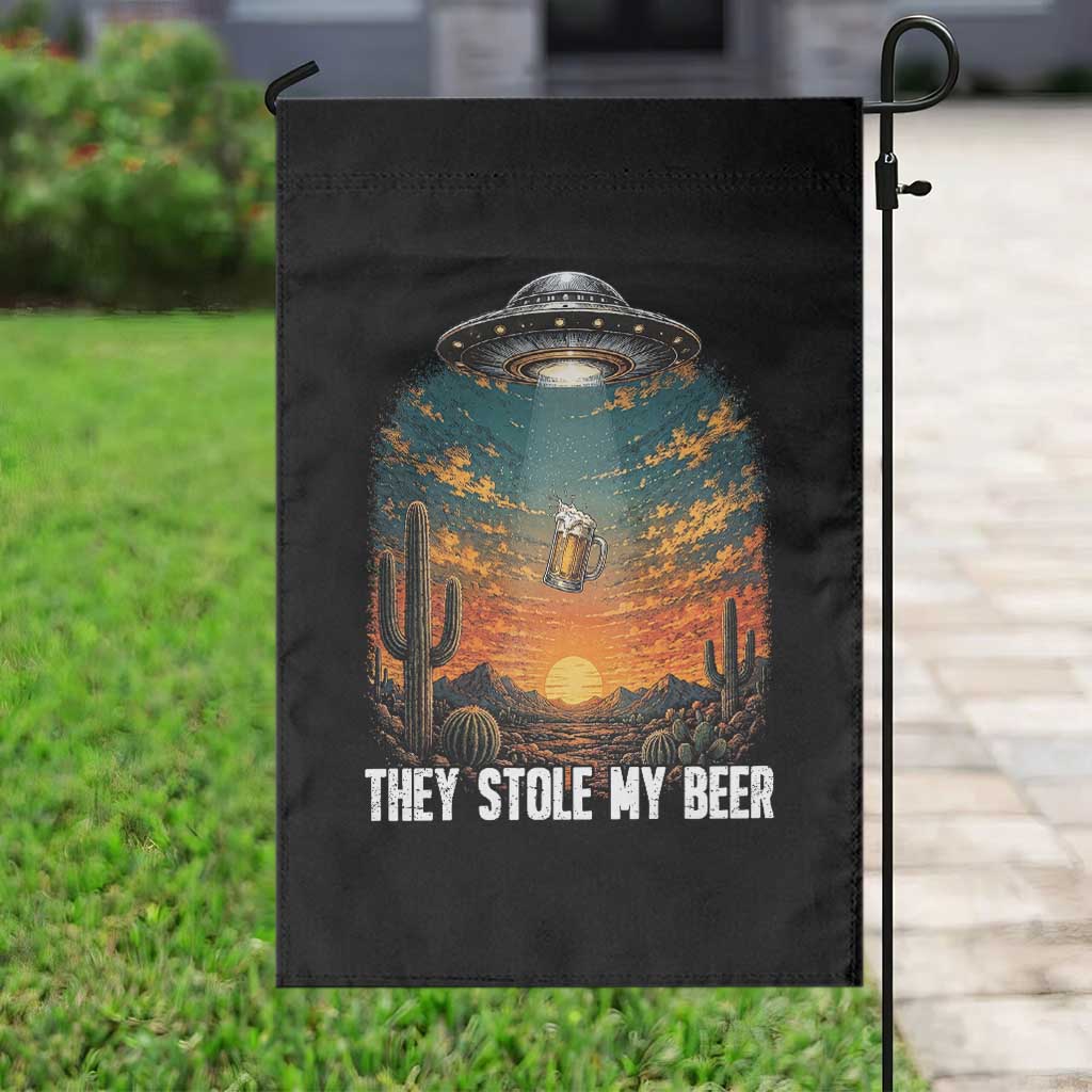 They Stole My Beer Garden Flag Funny UFO Abducting Beer Mug Vintage Western Gift