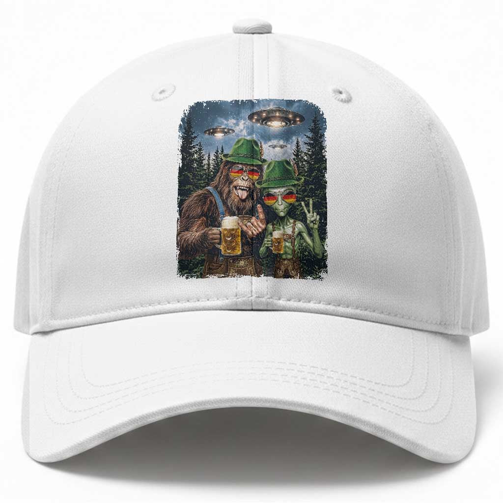 Funny Bigfoot Alien Oktoberfest Baseball Cap Selfie Beer Party German Lederhosen UFO Gift