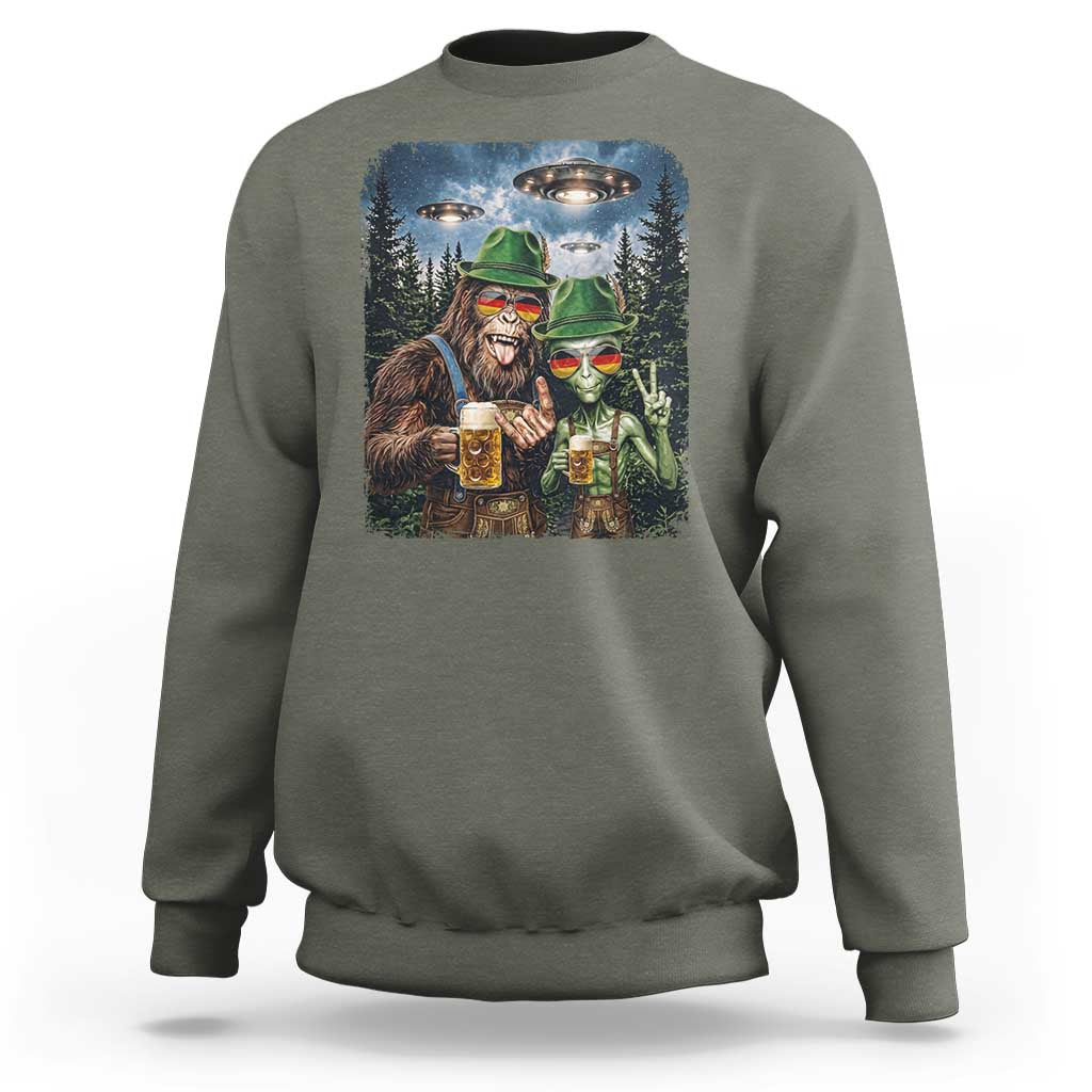 Funny Bigfoot Alien Oktoberfest Sweatshirt Selfie Beer Party German Lederhosen UFO Gift