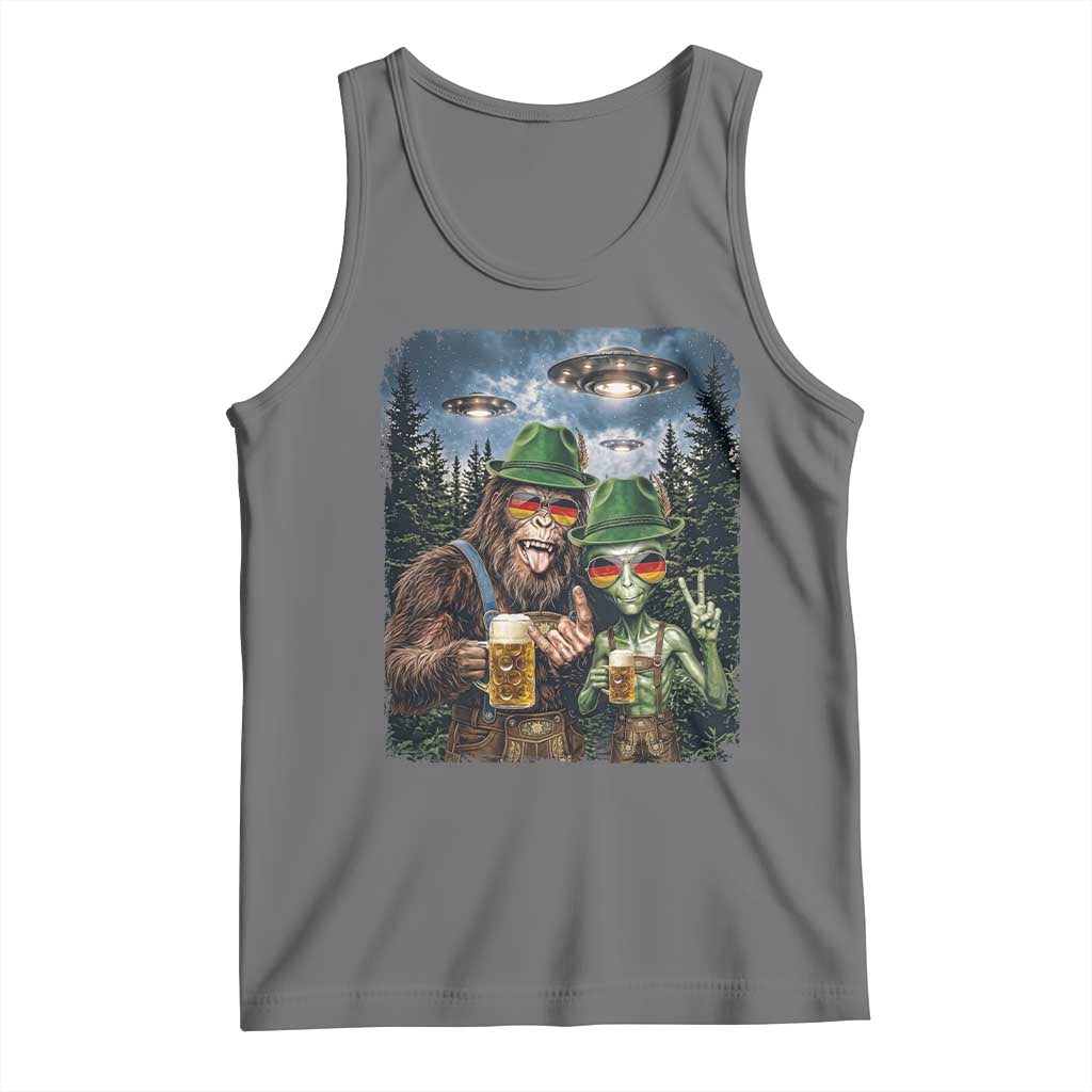 Funny Bigfoot Alien Oktoberfest Tank Top Selfie Beer Party German Lederhosen UFO Gift