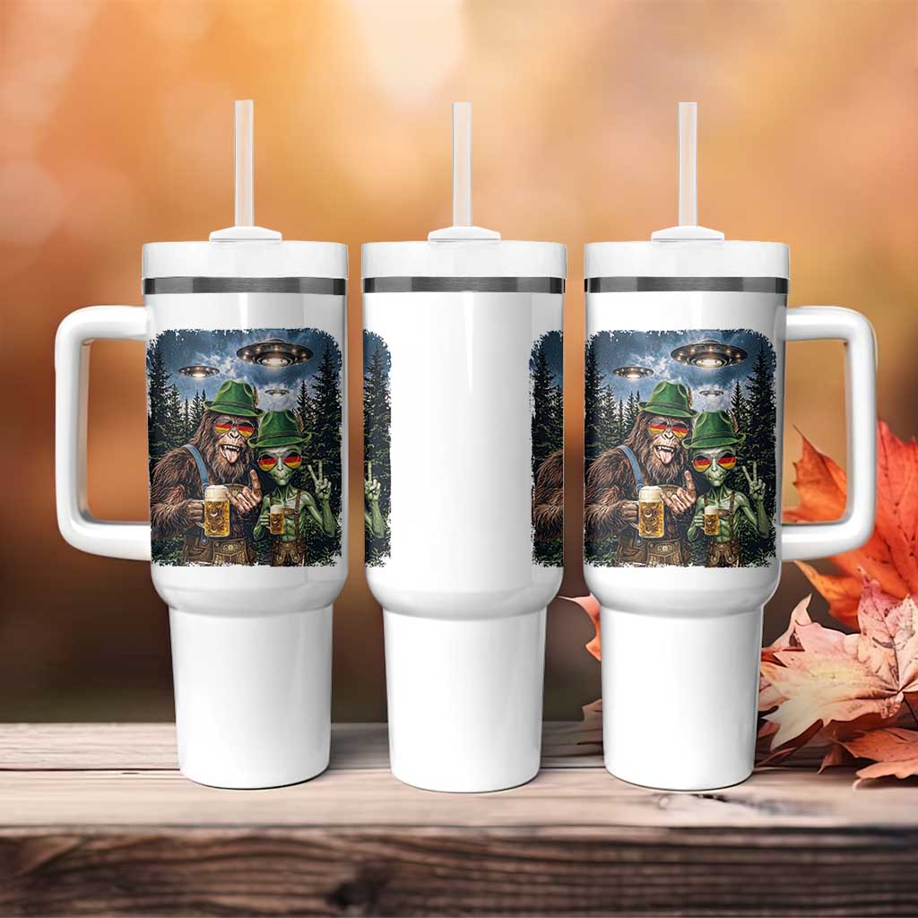 Funny Bigfoot Alien Oktoberfest Tumbler With Handle Selfie Beer Party German Lederhosen UFO Gift