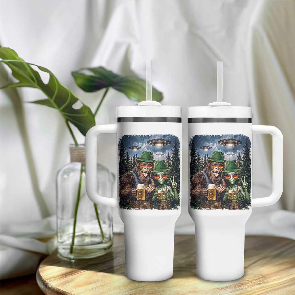 Funny Bigfoot Alien Oktoberfest Tumbler With Handle Selfie Beer Party German Lederhosen UFO Gift