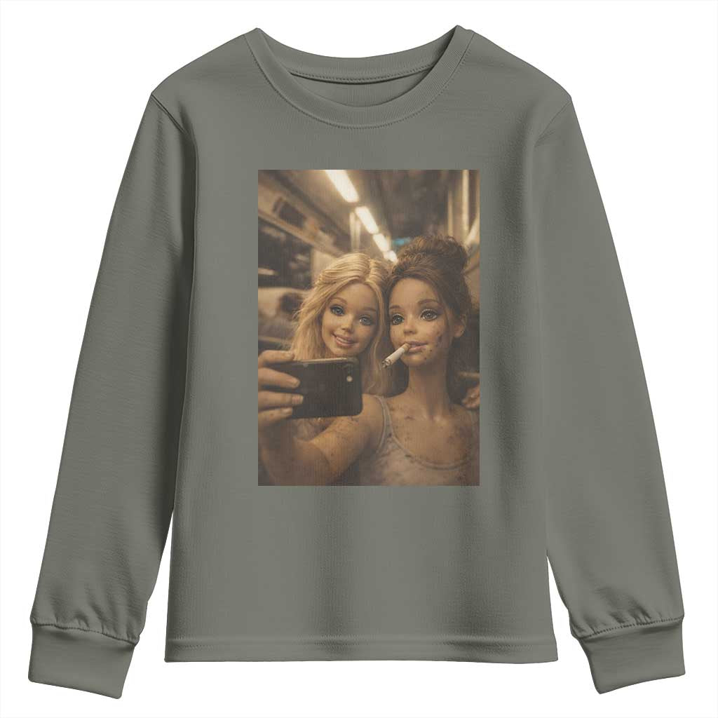Funny Selfie Doll Meme Youth Sweatshirt Aesthetic Doll Face Graphic