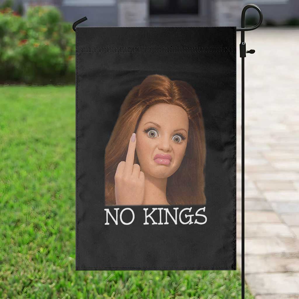 No Kings Garden Flag Funny Disgusted Doll Face Meme
