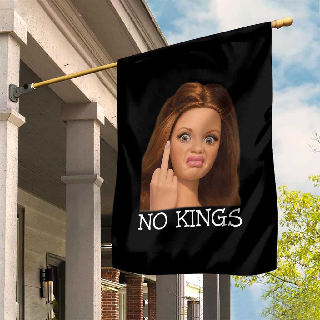 No Kings Garden Flag Funny Disgusted Doll Face Meme