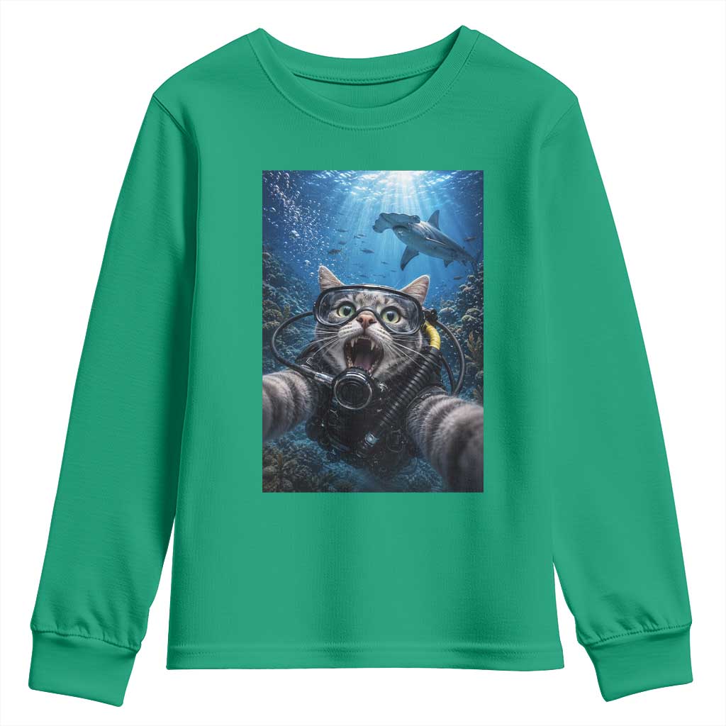 Funny Scuba Diving Cat Selfie With Hammerhead Shark Youth Sweatshirt