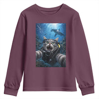 Funny Scuba Diving Cat Selfie With Hammerhead Shark Youth Sweatshirt