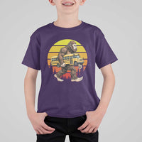 Funny Bigfoot School Bus Lover T Shirt For Kid Sasquatch Back To School Vintage Gift