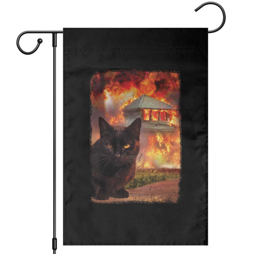 Funny Crazy Cat Selfie Garden Flag Bad Kitty Chaos Humor Graphic