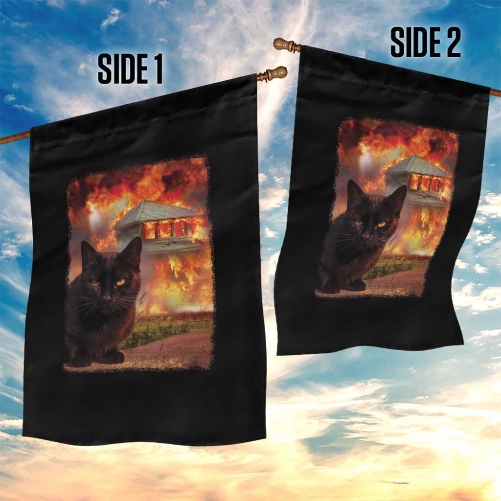 Funny Crazy Cat Selfie Garden Flag Bad Kitty Chaos Humor Graphic