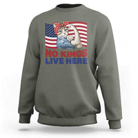 No Kings Live Here Sweatshirt Funny Rosie The Riveter Cat Feminist Gift