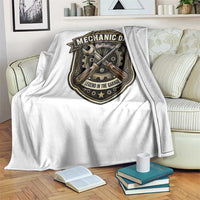 Mechanic Dad Legend In The Garage Throw Blanket Funny Auto Repair Fathers Day Gift