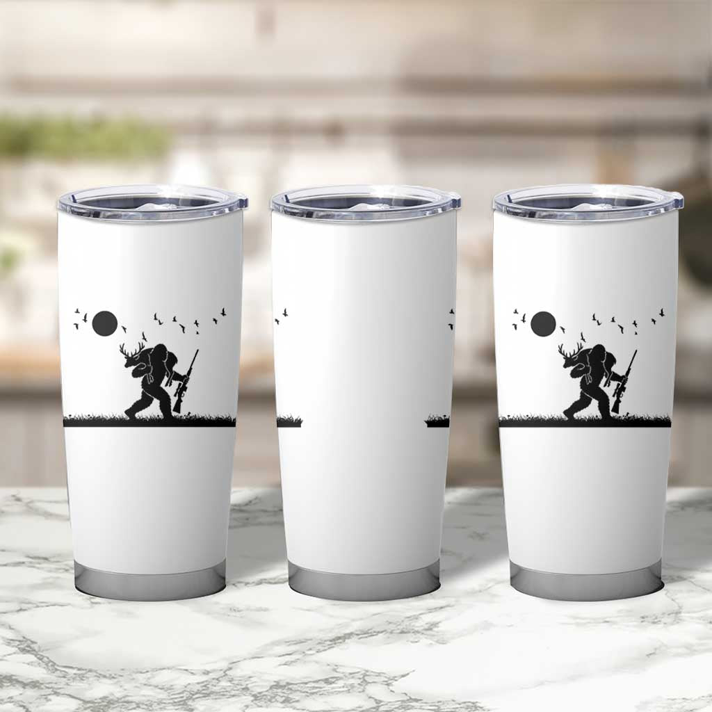 Bigfoot Hunting With Rifle Tumbler Cup Funny Outdoor Hunter Gift