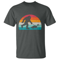 Funny Bigfoot Walking Border Collie Dog T Shirt Vintage Dog Lover Gift