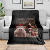 Funny Christmas Pig Selfie With Santa Gift Throw Blanket - Wonder Print Shop