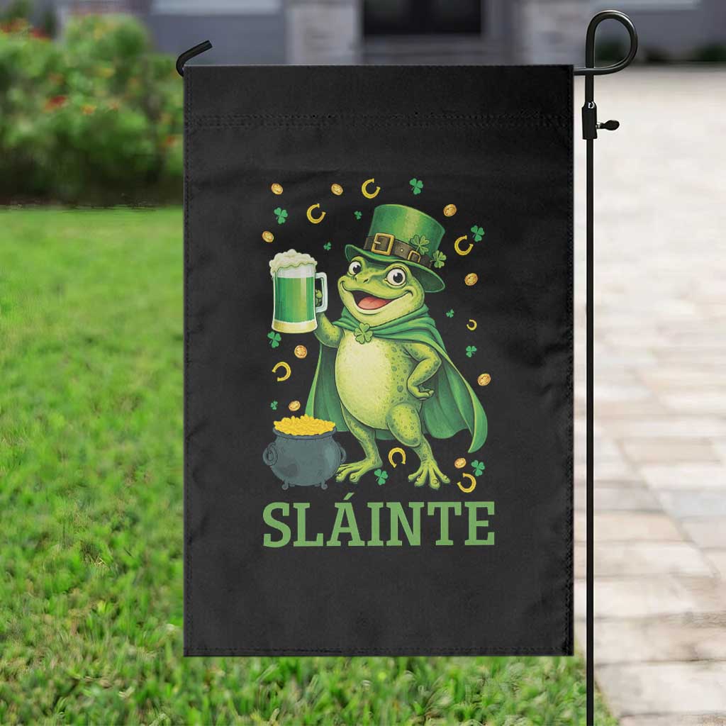 Funny Slainte Irish Frog Beer St Patricks Day Garden Flag