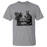 Funny Bigfoot And Mothman Egg Painting T Shirt Cryptid Easter Gift