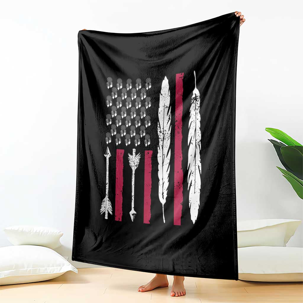 Vintage Native American Flag Throw Blanket Dreamcatcher And Feather Graphic