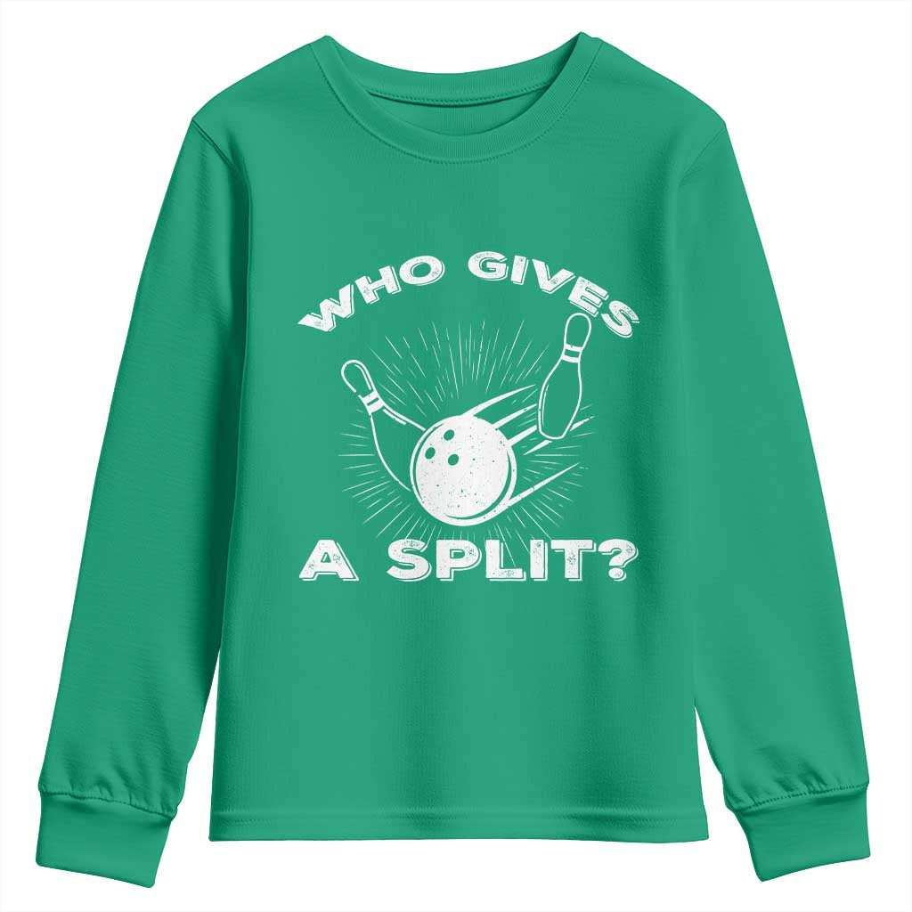 Funny Bowling Team Gift Youth Sweatshirt Who Gives A Split Quote - Wonder Print Shop