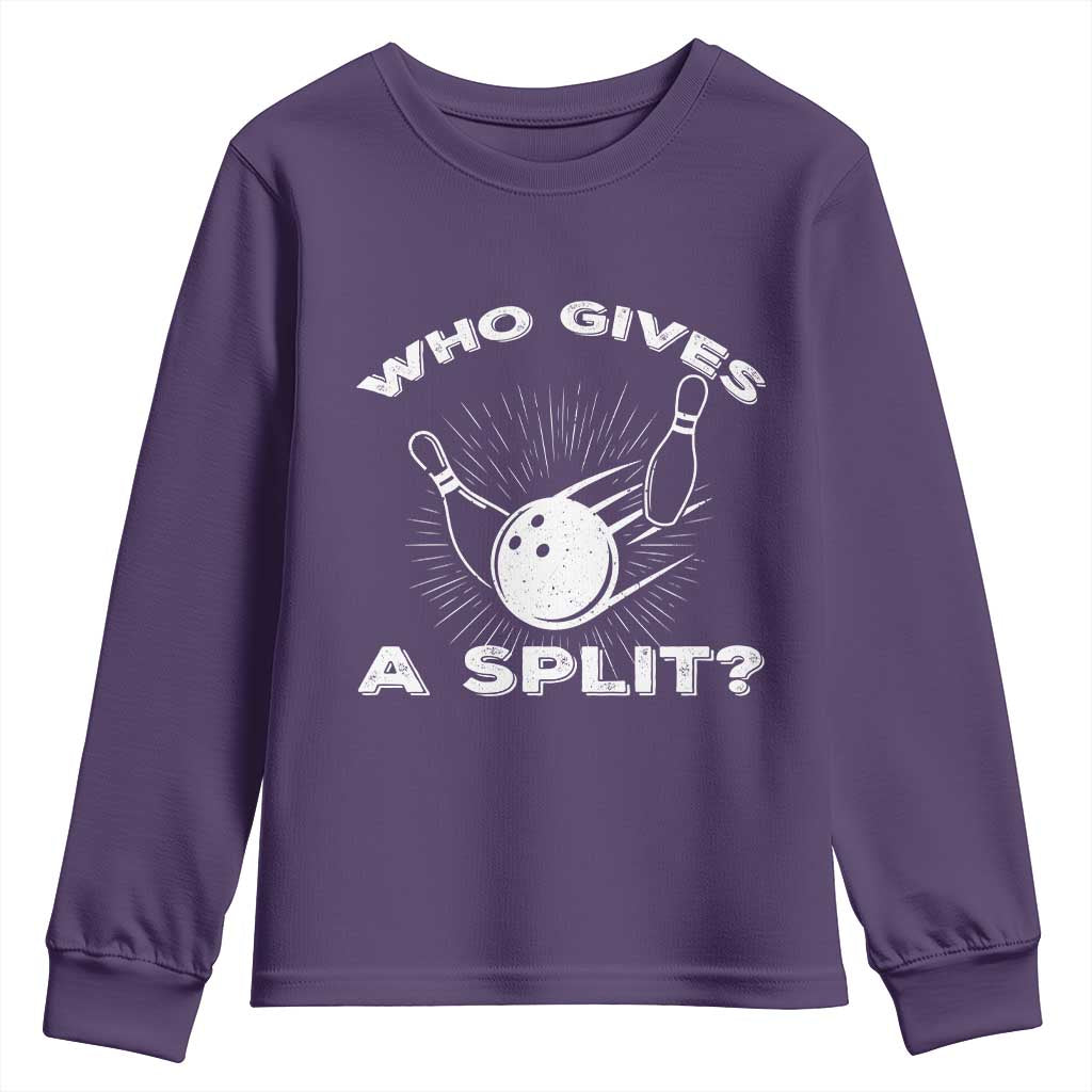 Funny Bowling Team Gift Youth Sweatshirt Who Gives A Split Quote - Wonder Print Shop
