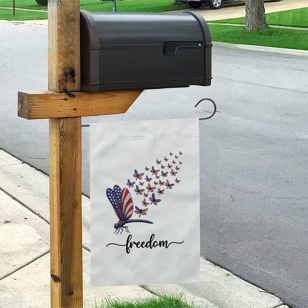Freedom Dragonfly American Flag 4th Of July Garden Flag Patriotic Nature Lover Graphic