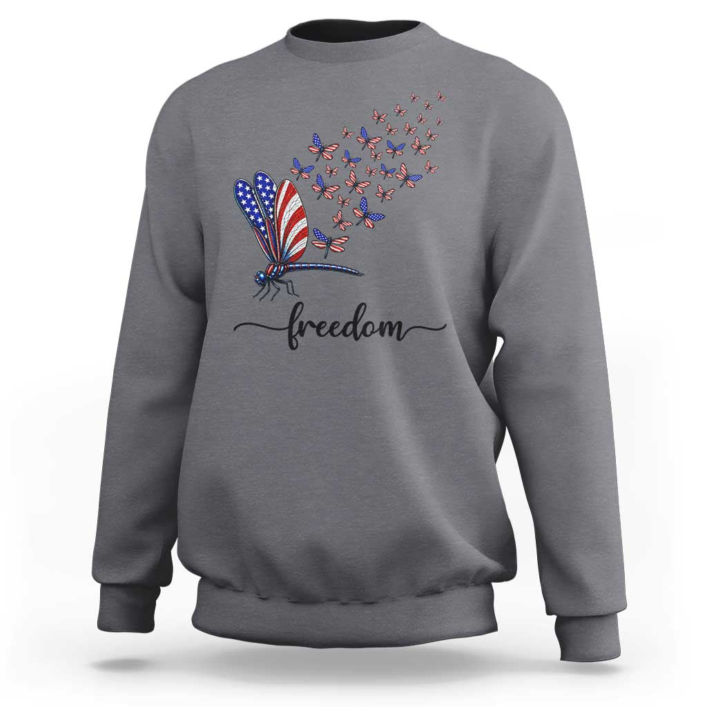 Freedom Dragonfly American Flag 4th Of July Sweatshirt Patriotic Nature Lover Graphic